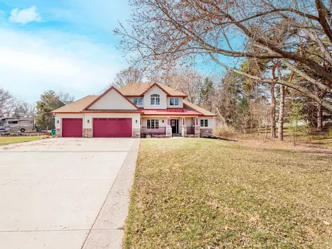 1015 Sycamore St W, Stillwater, MN 55082