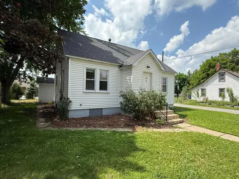 19 1st Ave NE, Saint Joseph, MN 56374