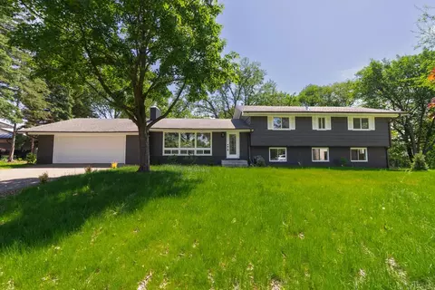 2307 Sherwood Cir, Bloomington, MN 55431