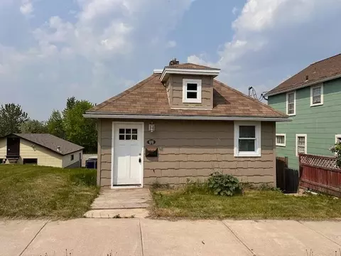 7 W Shagawa Rd, Ely, MN 55731