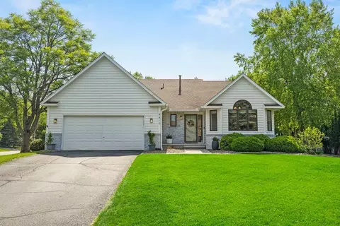 4417 Braddock Trl, Eagan, MN 55123