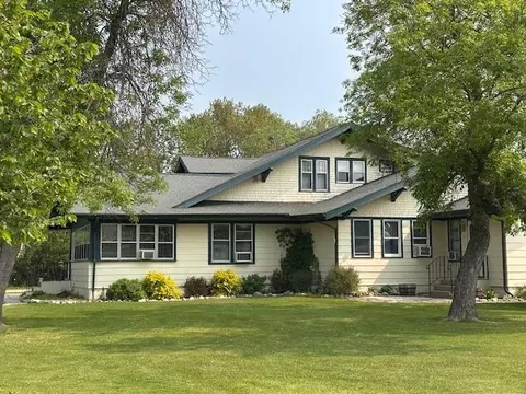 1601 4th Ave W, International Falls, MN 56649