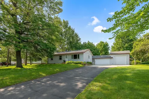 1640 207th Ln NE, East Bethel, MN 55011