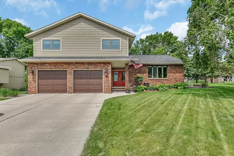 1450 Hansen Dr SW, Willmar, MN 56201