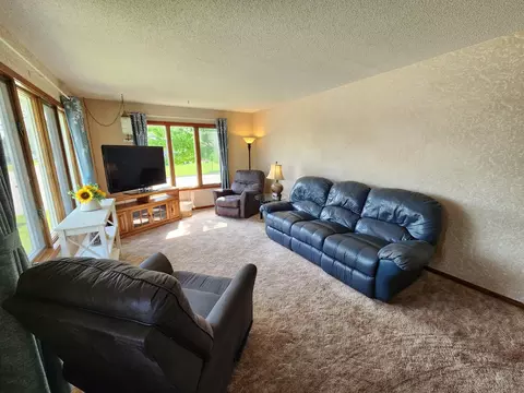 25 3rd Ave NE, Plainview, MN 55964 photo 14
