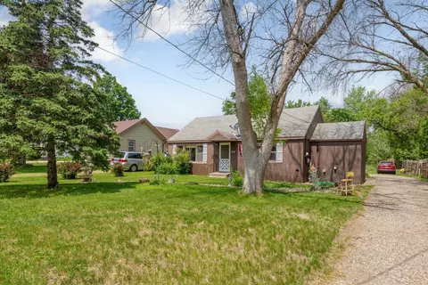 1034 8th St NW, Faribault, MN 55021 photo 4