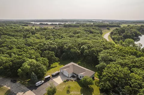 15767 Ridgeview Ln W, Detroit Lakes, MN 56501