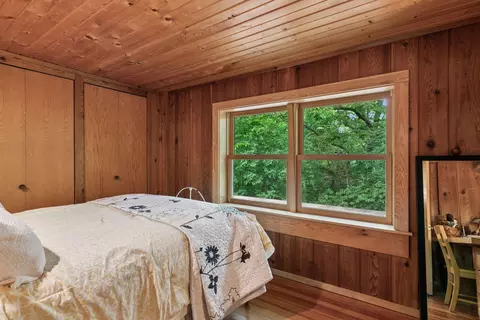 Bedroom - 8482 150th St E, Northfield Twp, MN 55057 photo 4 of 5