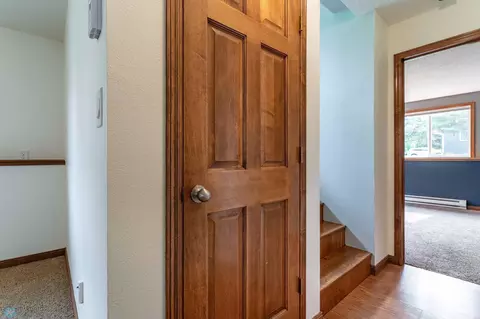 Entry Way - 704 9th Ave SE, Barnesville, MN 56514 photo 5 of 5