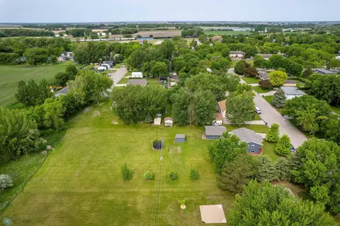 View/Area - 704 9th Ave SE, Barnesville, MN 56514 photo 3 of 8
