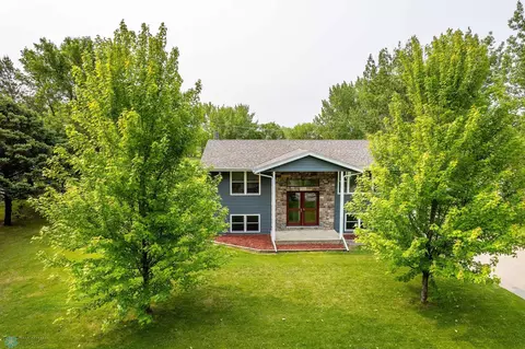 Exterior - 704 9th Ave SE, Barnesville, MN 56514 photo 18 of 18