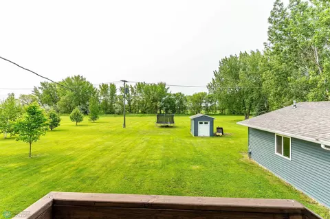 Exterior - 704 9th Ave SE, Barnesville, MN 56514 photo 11 of 18