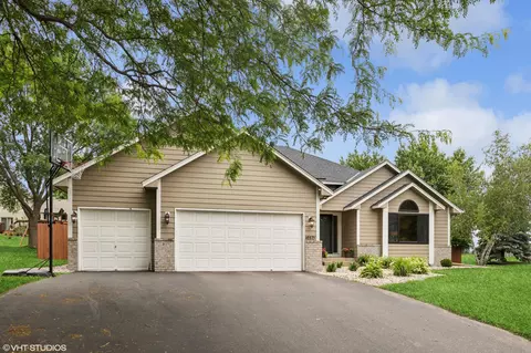 16571 Illinois Ave, Lakeville, MN 55044