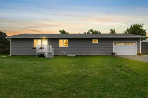 4406 409th Ave NW, Braham, MN 55006