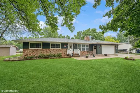 107 Hillcrest Rd, Monticello, MN 55362