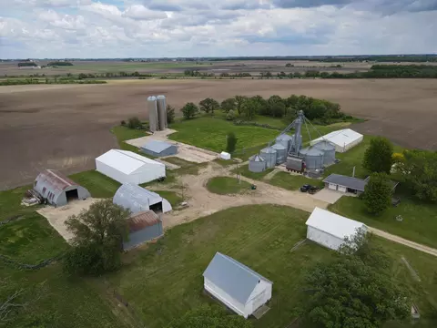 74182 115th St, Le Roy, MN 55951