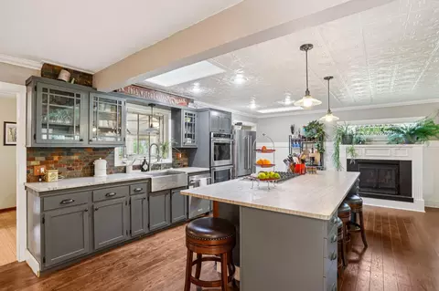 409 E Park Ave, Luck, WI 54853