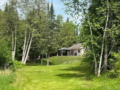 10547 Vermeil Dr NE, Deer River, MN 56636