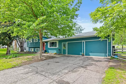 1517 W River St, Monticello, MN 55362