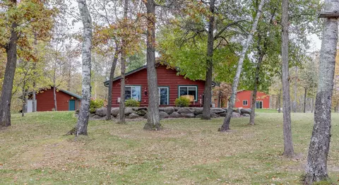1087 E Horseshoe Dr NW, Backus, MN 56435