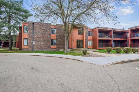 8031 Xerxes Ave S #225, Bloomington, MN 55431