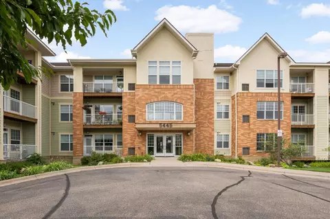 5445 Boone Ave N #114, New Hope, MN 55428