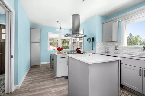 3319 E Superior St, Duluth, MN 55804 photo 5