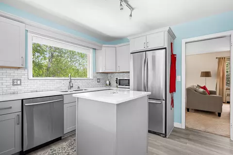 3319 E Superior St, Duluth, MN 55804 photo 3