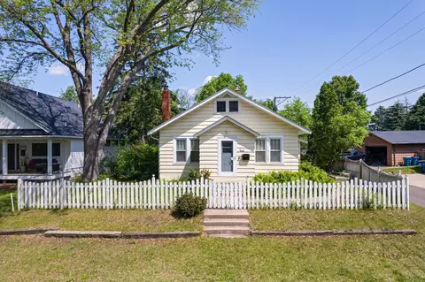 2245 8th St, White Bear Lake, MN 55110