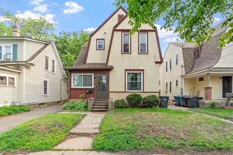 662 24th Ave NE, Minneapolis, MN 55418