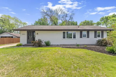 8499 Heron Ave S, Cottage Grove, MN 55016