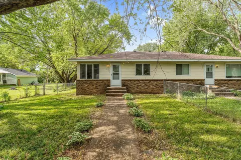 2135 Skillman Ave E, North Saint Paul, MN 55109
