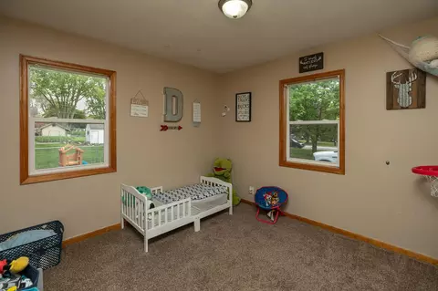 Bedroom - 303 E 2nd St, Lyle, MN 55953 photo 3 of 4