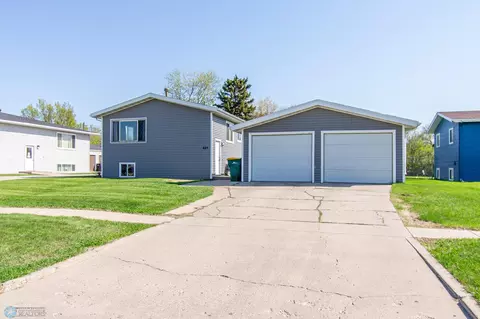 625 2nd Ave E, West Fargo, ND 58078