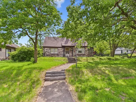 1538 8th Ave SE, Saint Cloud, MN 56304 photo 2