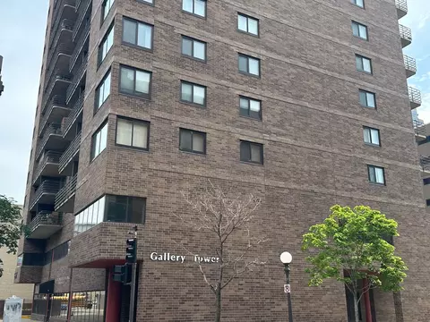 26 10th St W #1507, Saint Paul, MN 55102