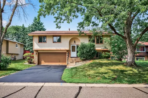 6716 83rd Ave N, Brooklyn Park, MN 55445