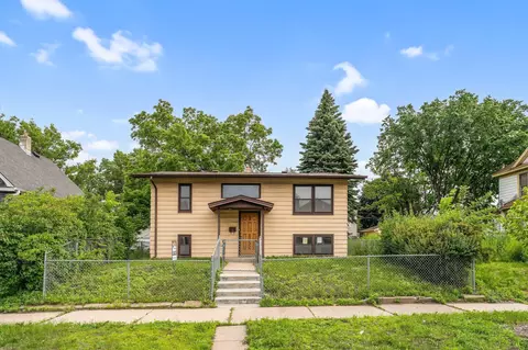 905 Fuller Ave, Saint Paul, MN 55104