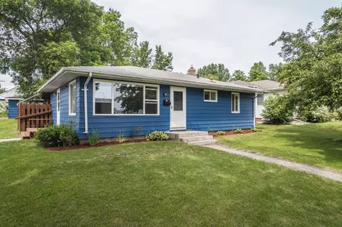412 James St, Detroit Lakes, MN 56501