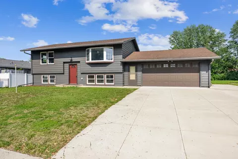 1142 25th Ave N, Saint Cloud, MN 56303