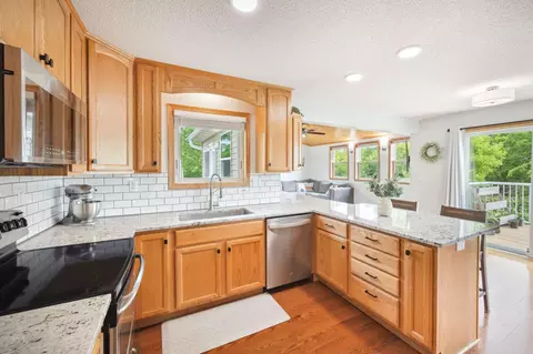 Kitchen - 21784 658th Ave, Darwin, MN 55324 photo 3 of 3
