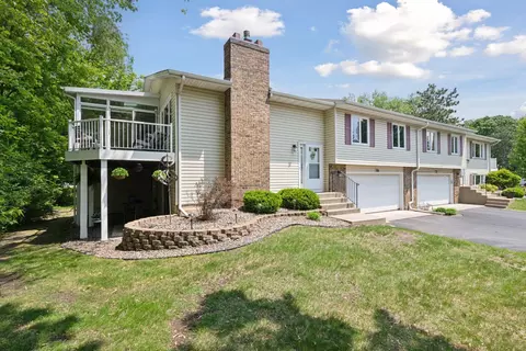 9946 Cavell Ave S, Bloomington, MN 55438