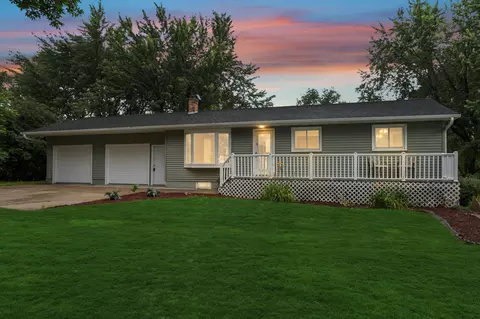 10050 Darrow Ave NE, Monticello, MN 55362