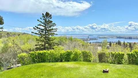 View/Area - 2212 Springvale Ct, Duluth, MN 55811 photo 2 of 14