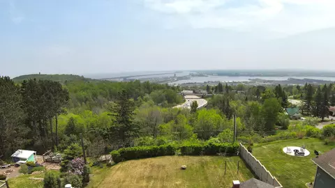 View/Area - 2212 Springvale Ct, Duluth, MN 55811 photo 3 of 14