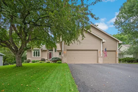 8909 Vickors Xing, Brooklyn Park, MN 55443