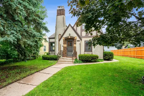 5705 36th Ave S, Minneapolis, MN 55417