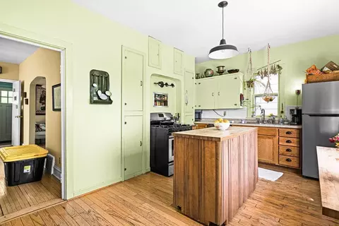 Kitchen - 714 E 5th St, Duluth, MN 55805 photo 1 of 2