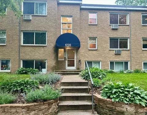 656 Ashland Ave #11, Saint Paul, MN 55104
