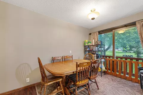 2413 Larson Ave, Albert Lea, MN 56007 photo 4